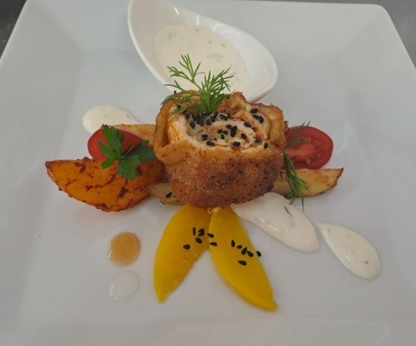 roladka z indyka z brzoskwinią