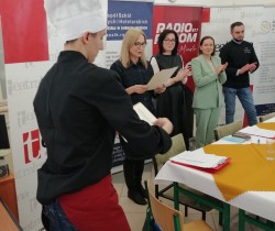 IMG_20220228_121443_resized_20220228_042819695