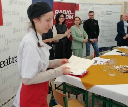 IMG_20220228_121449_resized_20220228_042818518