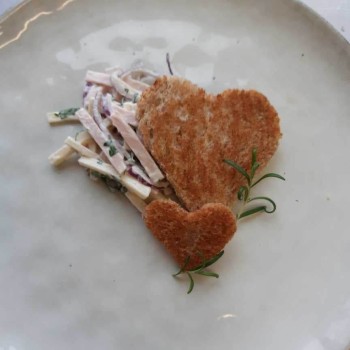 327818380_1335960750562070_1127653597649588157_n