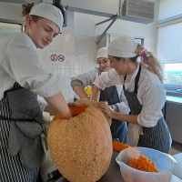 received_703714681810139