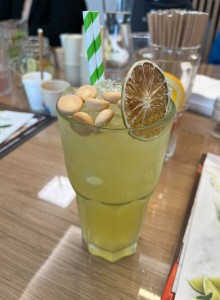 423568423_921410642641045_4870937811843622266_n