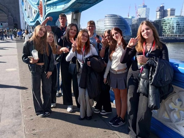 481670066_1205868471542349_2161822459932432878_n