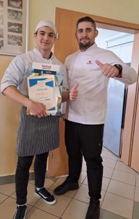 9427347b-1989-426a-bbd4-75108852584c