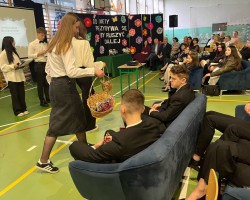 8f170420-bfec-4b57-ae0a-5b6dfb84d9b8