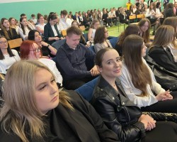 a1e0e6c1-7e3f-4b19-9dce-14b4fdeebd12