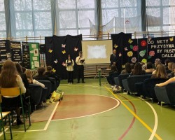 f8088994-12d5-42c2-bbeb-a937250c0c4c