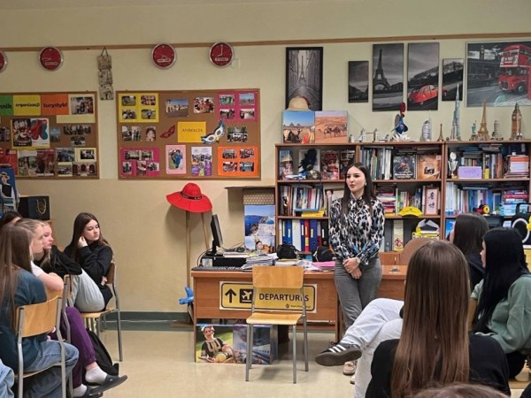 db0d82b5-a3df-4072-b614-5d296c1feb05