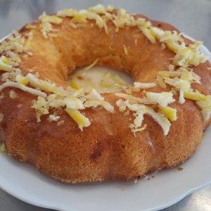 babka cytrynowa z lukrem