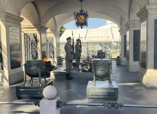 b816c96d-1ce7-4179-ba53-5ae9d920b727