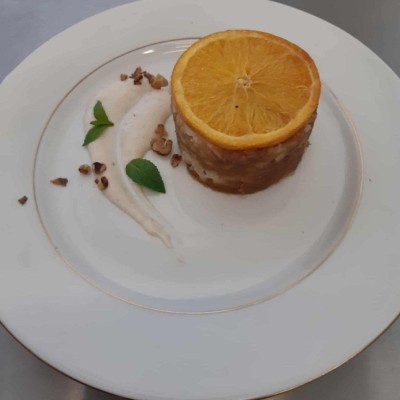 Ryż z jabłkiem, karmelizowaną pomarańczą i sosem waniliowym