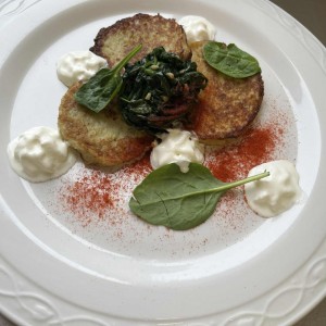 placki ziemniaczane ze szpinakiem