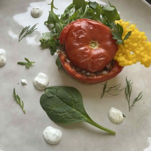 pomidor nadziewany pieczarkami